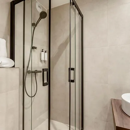 Hotel Le Madame By Sweett 4*