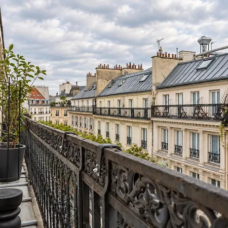 Le Madame By Sweett Hotel 4*